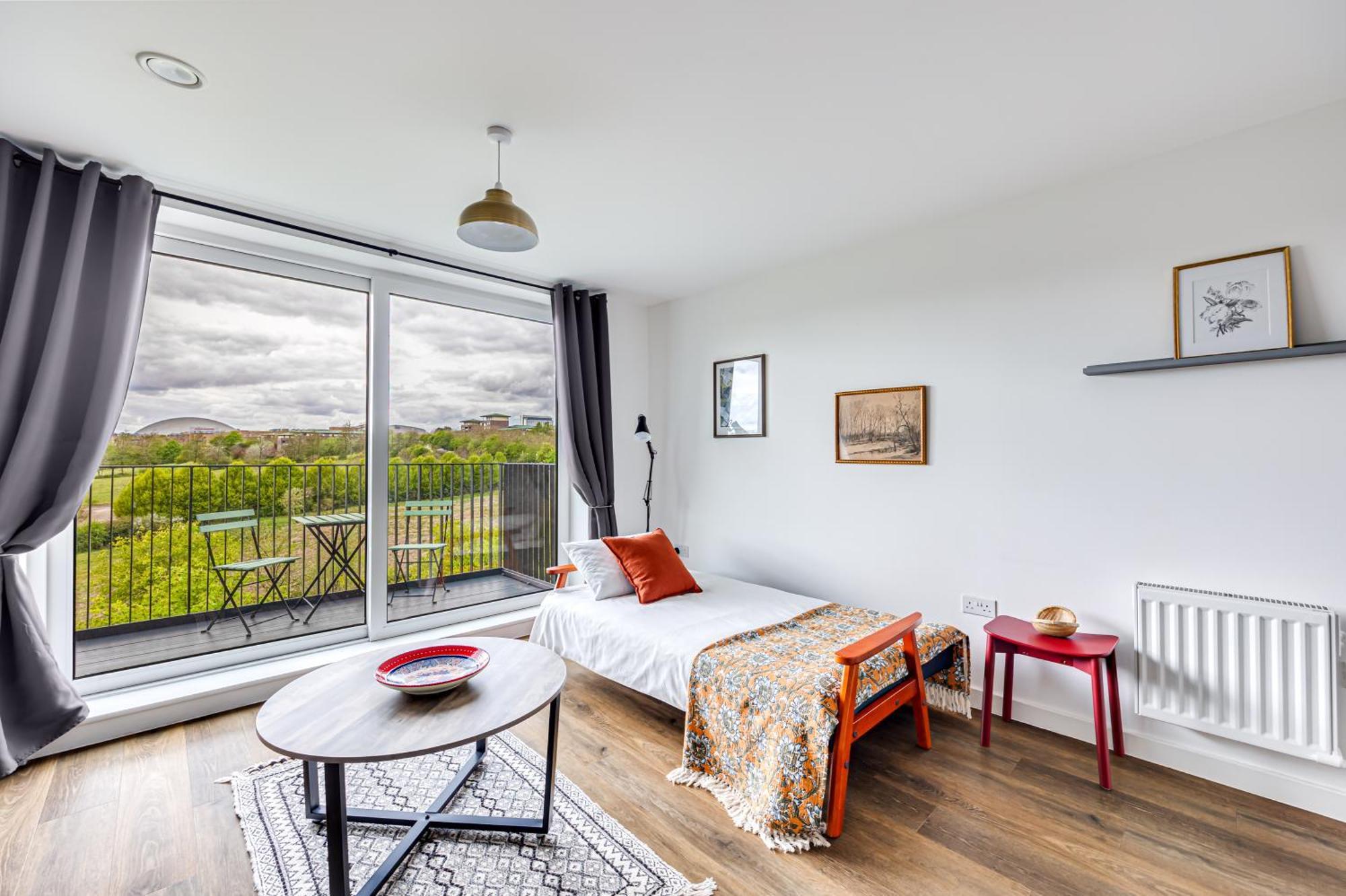 Penthouse Apartment - City Centre - Secure Parking, Balcony, Self-Check-In, Fast Wifi And Smart Tv With Netflix By Yoko Property ميلتون كينيز المظهر الخارجي الصورة