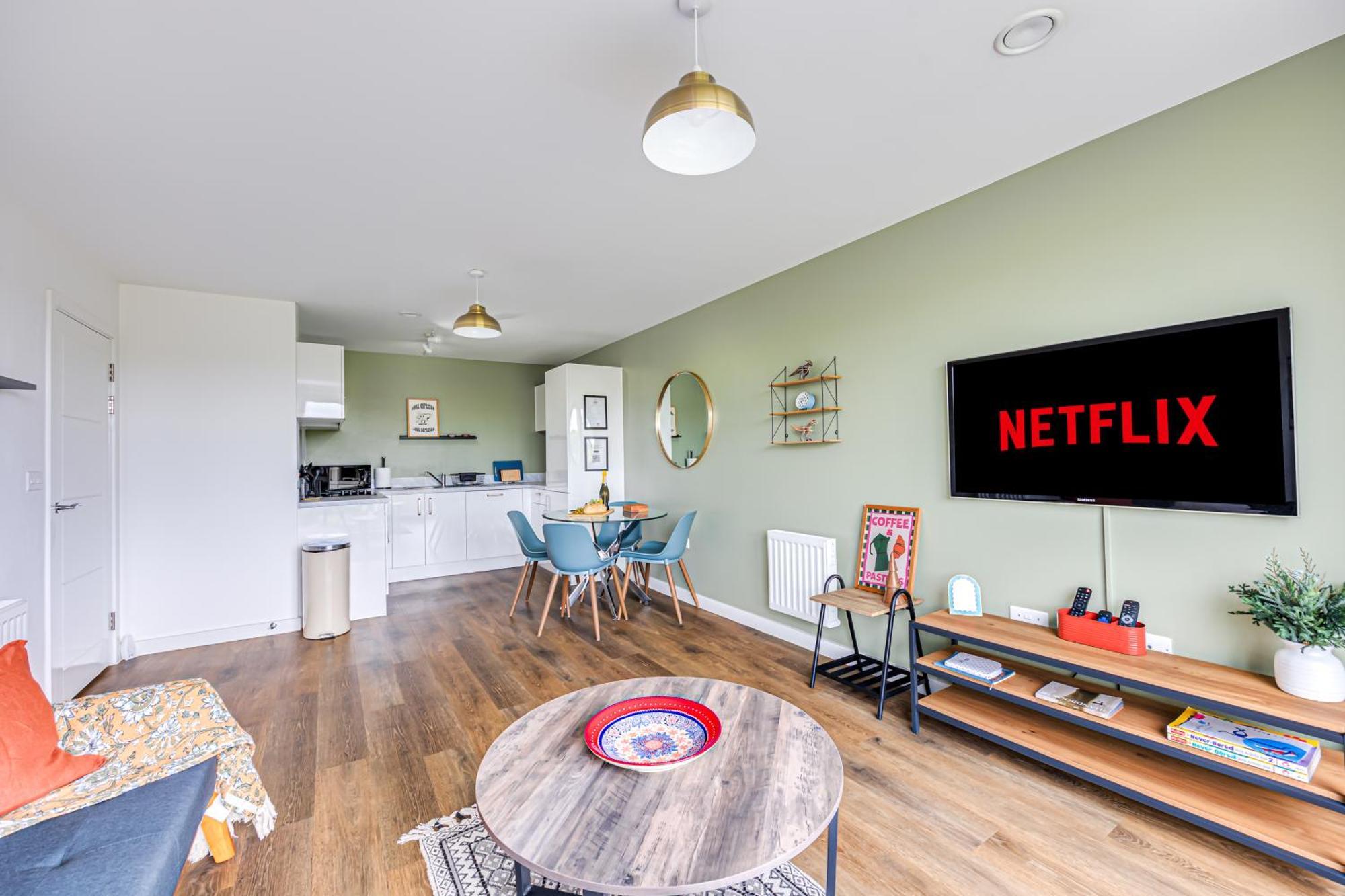 Penthouse Apartment - City Centre - Secure Parking, Balcony, Self-Check-In, Fast Wifi And Smart Tv With Netflix By Yoko Property ميلتون كينيز المظهر الخارجي الصورة